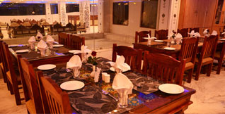 Hotel Near Jal Mahal
