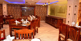 Hotels In Jaipur Near Jal Mahal