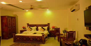 Crimson Park Hotel